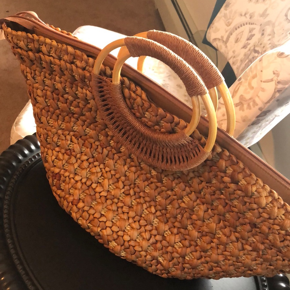 Corn Husk Hand Bag - Picture 2 of 7